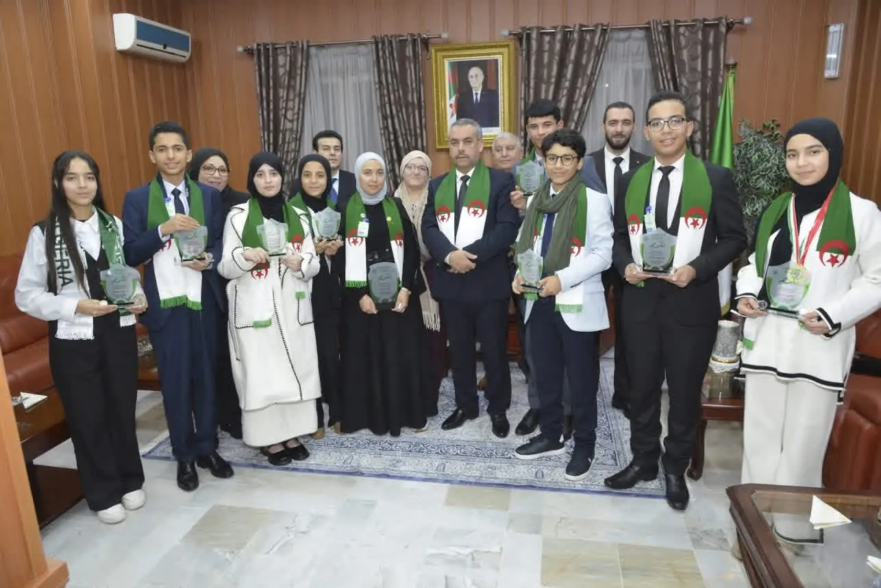 وزير التربية يستقبل رئيسة برلمان الطفل ونوابها