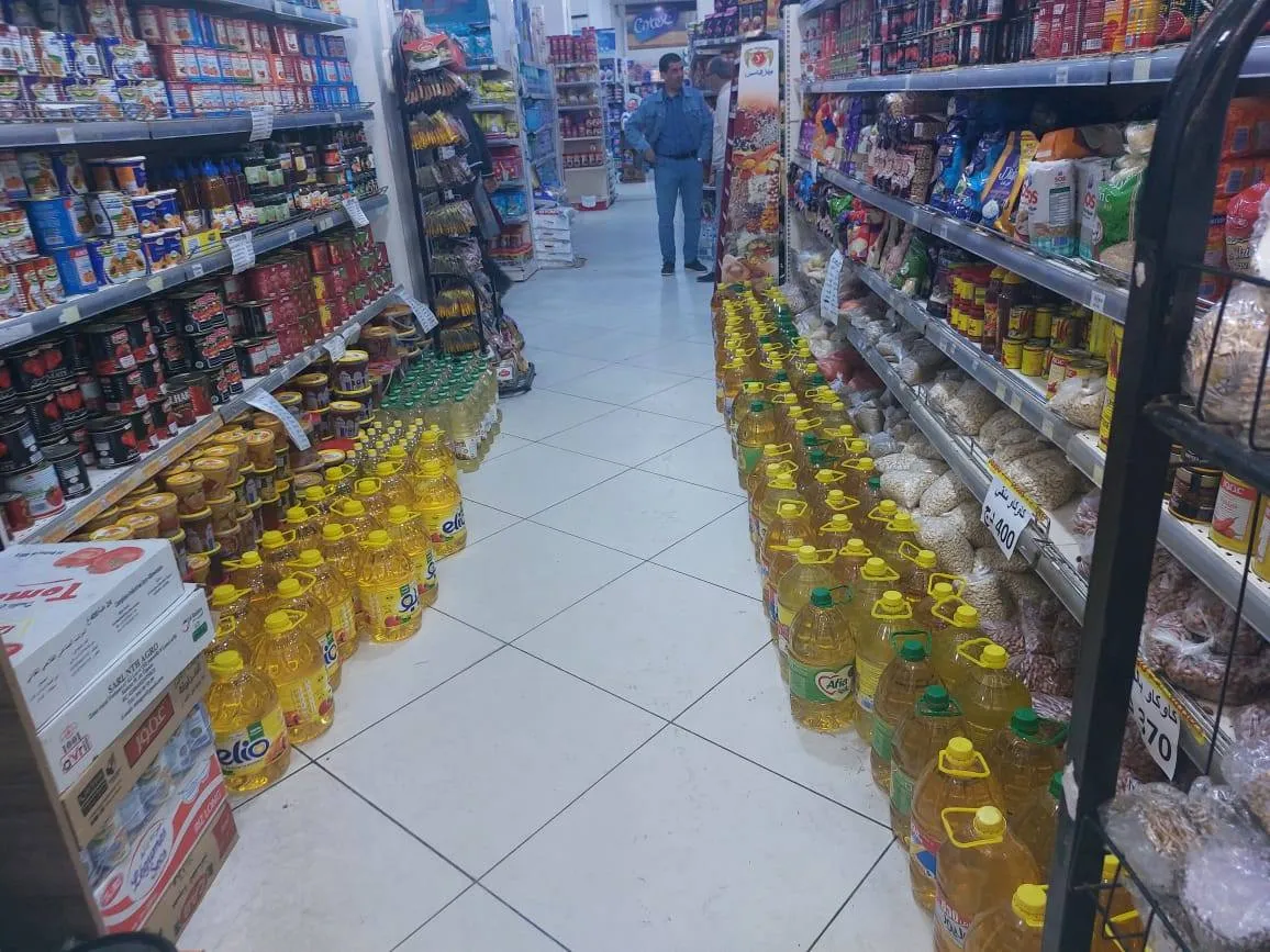 التزام قياسي للتجار بنظام المداومة أول أيام العيد