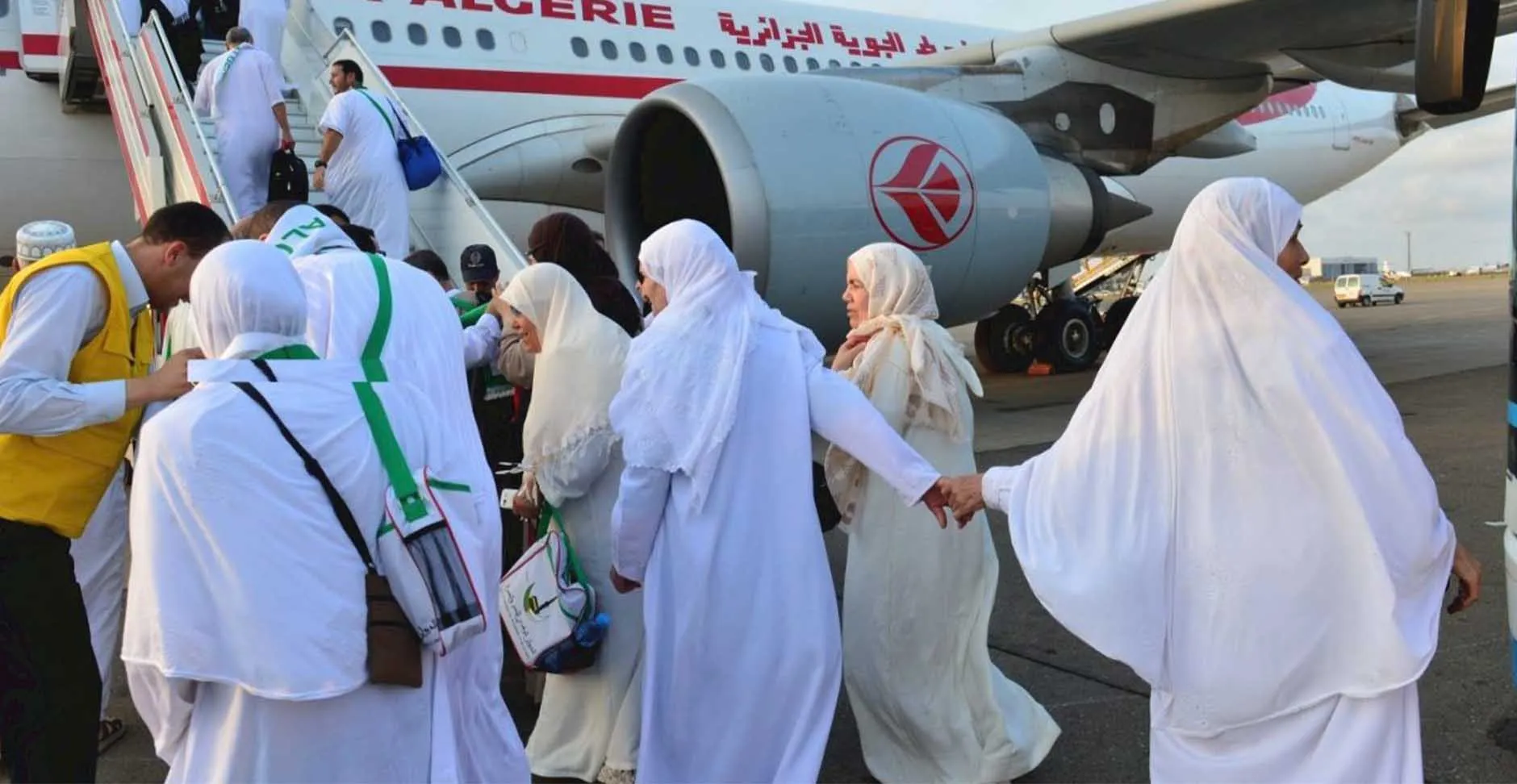 حج 2026.. فتح الرحلات عبر البوابة الجزائرية وتطبيق ركب الحجيج