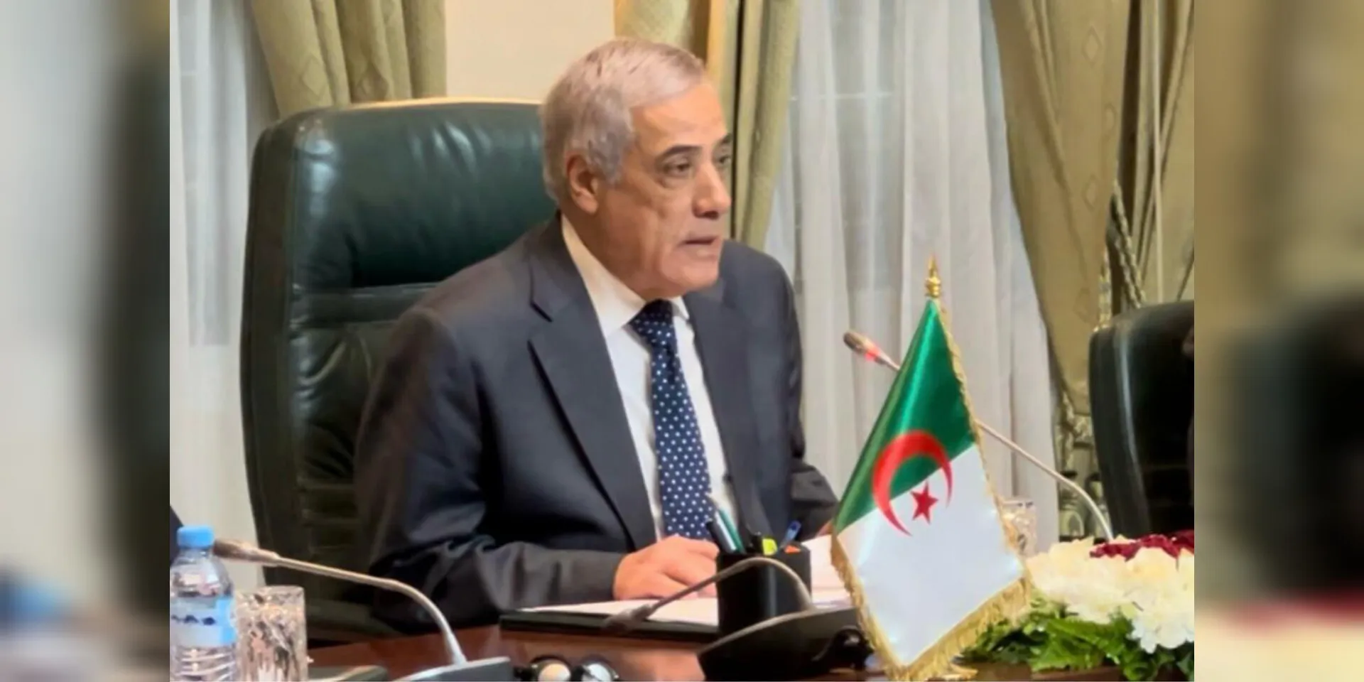العرباوي يترأس اجتماعا حول التجارة والعقار والاستثمار