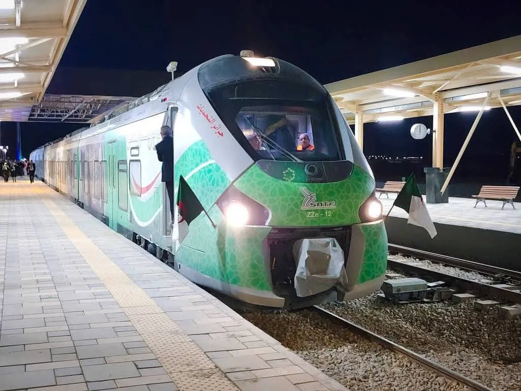 هذه مواقيت رحلات قطار بشار- تندوف-العاصمة