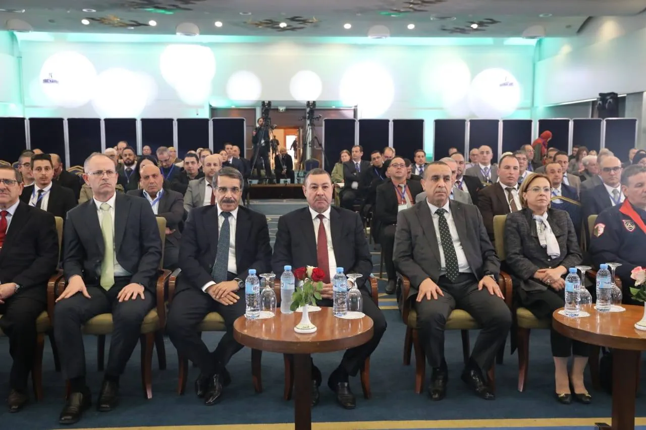 سعيود يدعو إلى تسريع تهيئة وتجهيز الموانئ لتصبح نموذجية ومتطورة