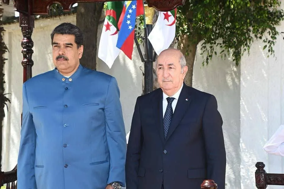 رئيس فنزويلا يُهنئ الرئيس تبون بعيد الثورة المجيدة