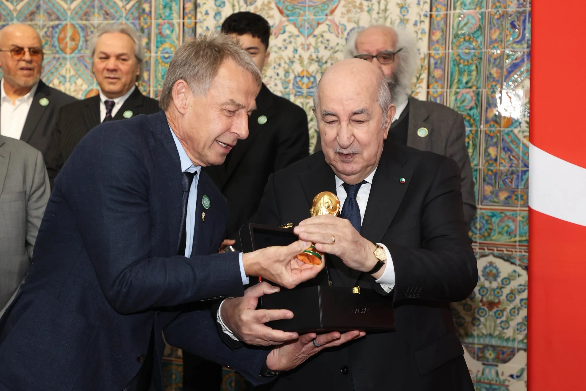 كلينسمان يشيد بالاستقبال الرائع  في الجزائر