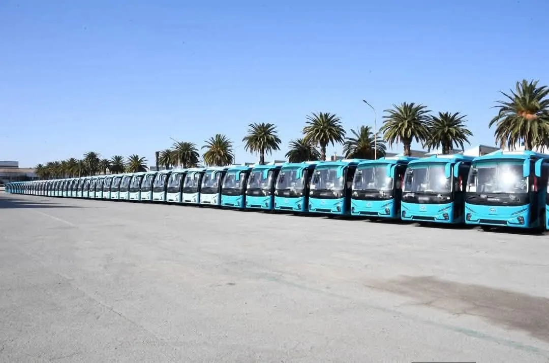 وزارة الدفاع: تسليم دفعة لحافلات نقل المسافرين