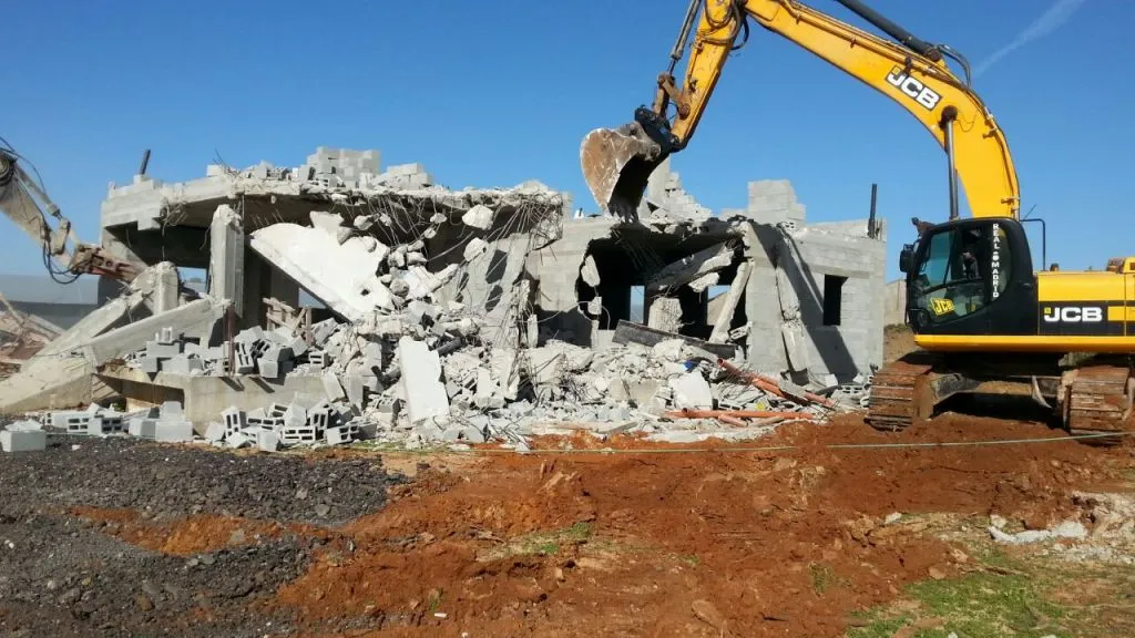 حفاضا على كرامة المواطن..تعليمات صارمة بخصوص هدم البنايات غير القانونية