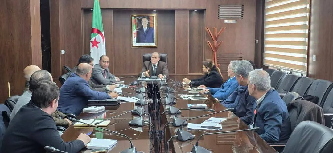 الجزائر تعزز خطوطها البحرية الجوية والبرية وتوسع حضورها في الأسواق الدولية