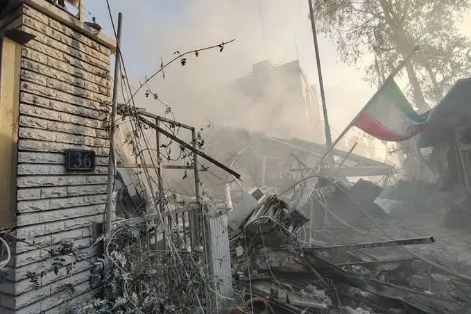 إيران ترد على القصف الصهيوني