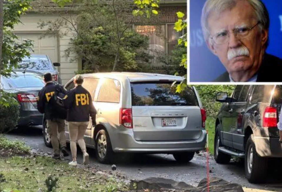 مداهمة مفاجئة: الـFBI يفتش منزل جون بولتون في تحقيق سري خطير