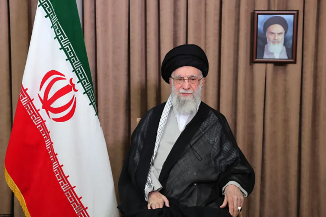 التلفزيون الإيراني يعلن استشهاد عدد من قادة البلاد