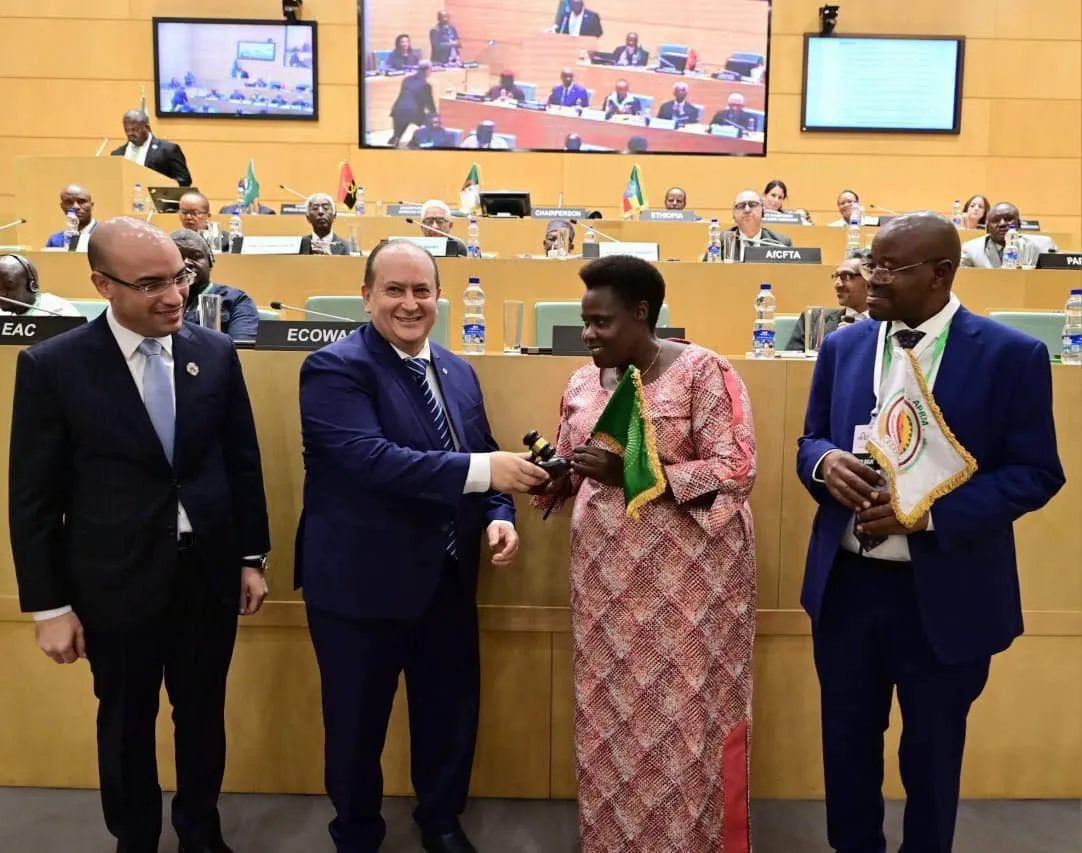 الجزائر تسلم الرئاسة الدورية للآلية الإفريقية للتقييم من قبل النظراء