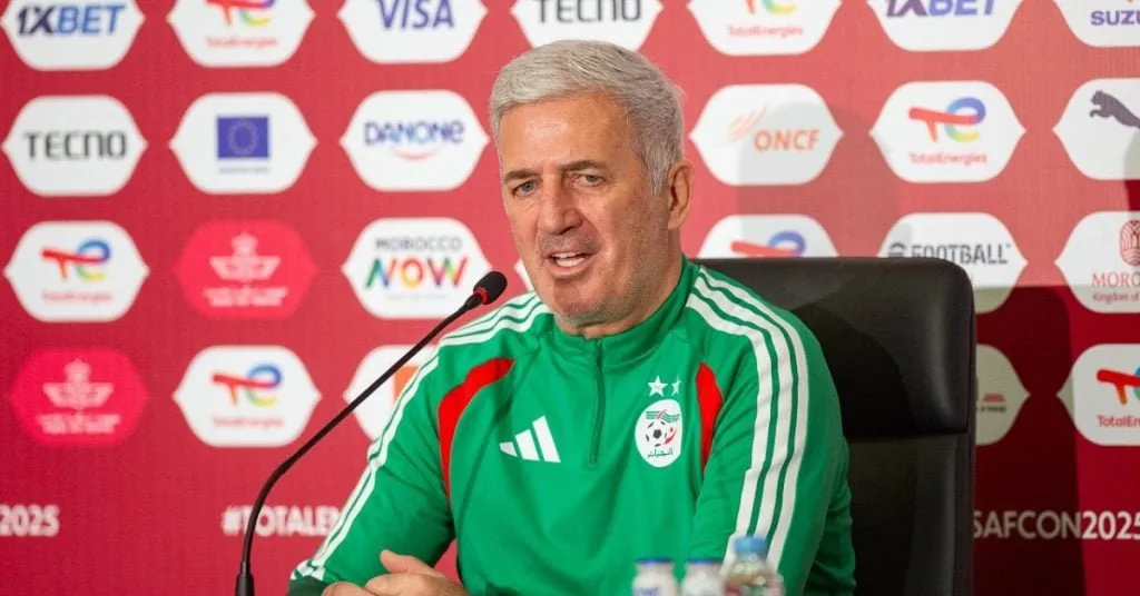 بيتكوفيتش: لا فرق بين اللاعب المحلي واللاعب المحترف