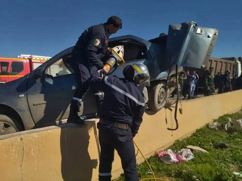 حوادث المرور تودي بحياة 9 أشخاص في ظرف يوم واحد