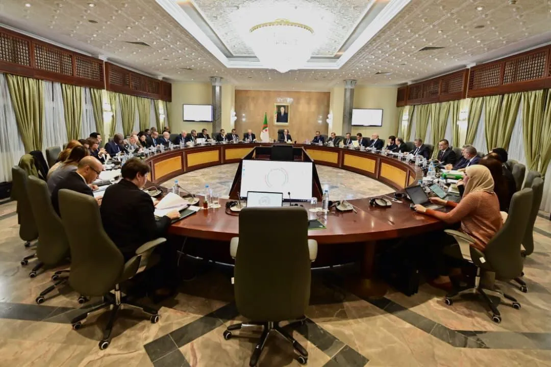 في مقدمتها التحول الرقمي..ملفات هامة على طاولة الوزير الأول