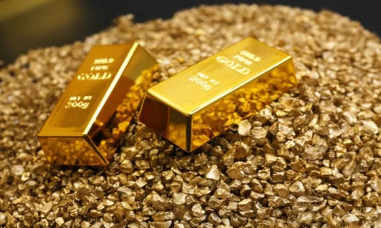 ارتفاع طفيف لأسعار الذهب مع تراجع الدولار