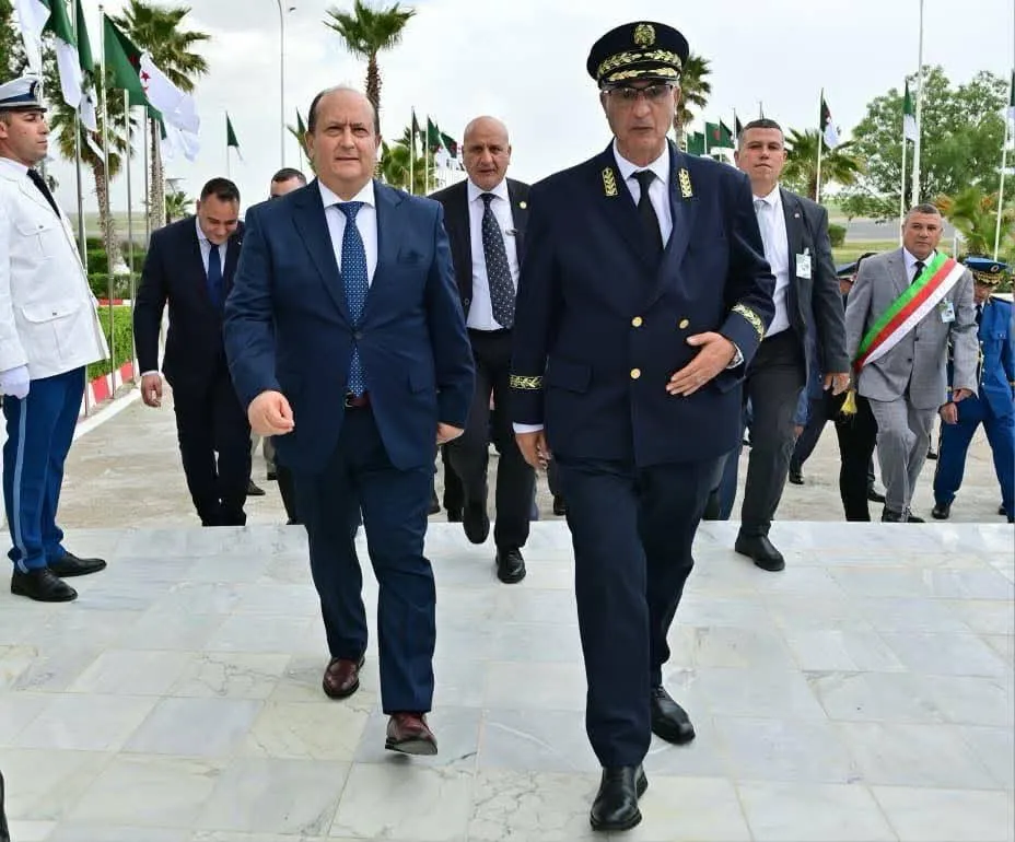 الوزير الأول يشرع في زيارة عمل وتفقد إلى باتنة