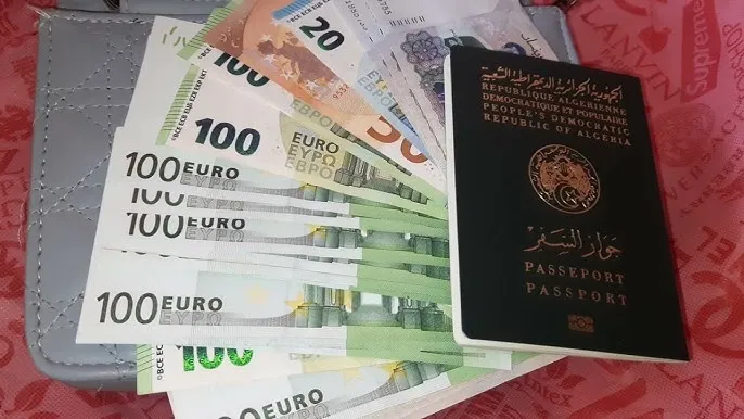 الإطاحة بعصابة تستغل المستفيدين من منحة البطالة للتحاليل على منحة السفر