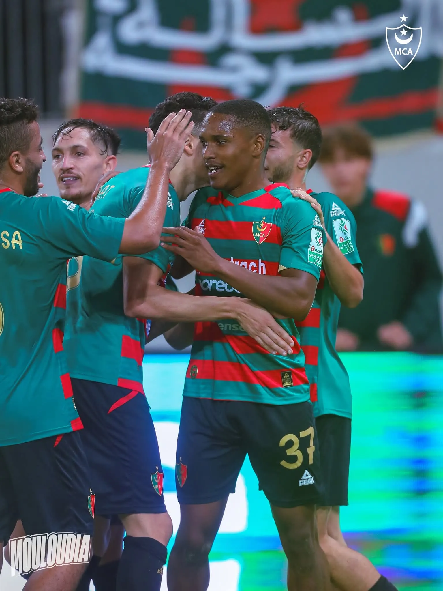 مولودية الجزائر تتأهل إلى دور المجموعات من دوري أبطال إفريقيا