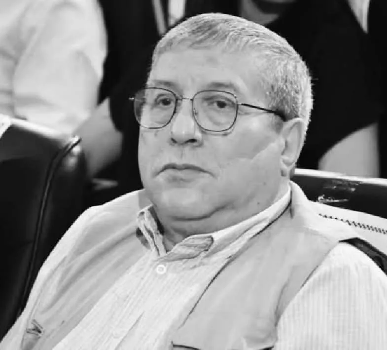 وزير الاتصال يعزي في وفاة الإعلامي القدير علي ذراع