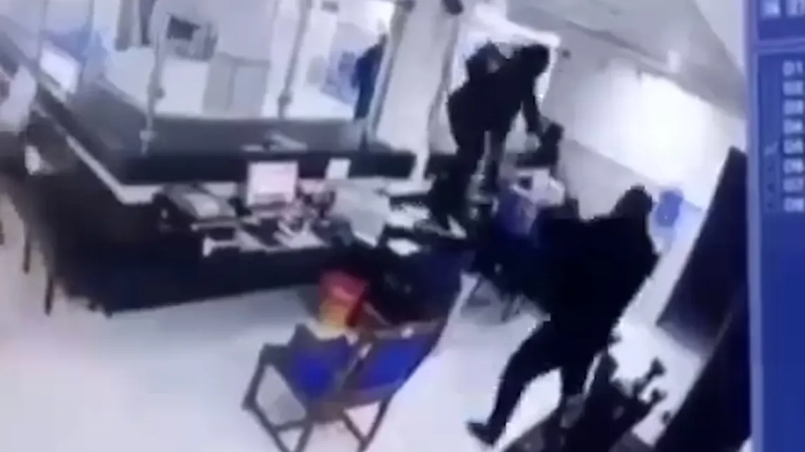 توقيف 3 متهمين في قضية السطو المسلح على مركز بريد في الطارف