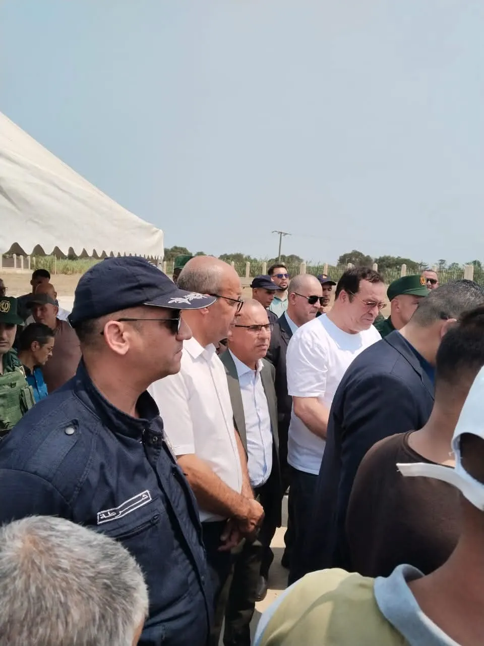 وزير الاتصال يشارك في تشييع أحد ضحايا حادث وادي الحراش