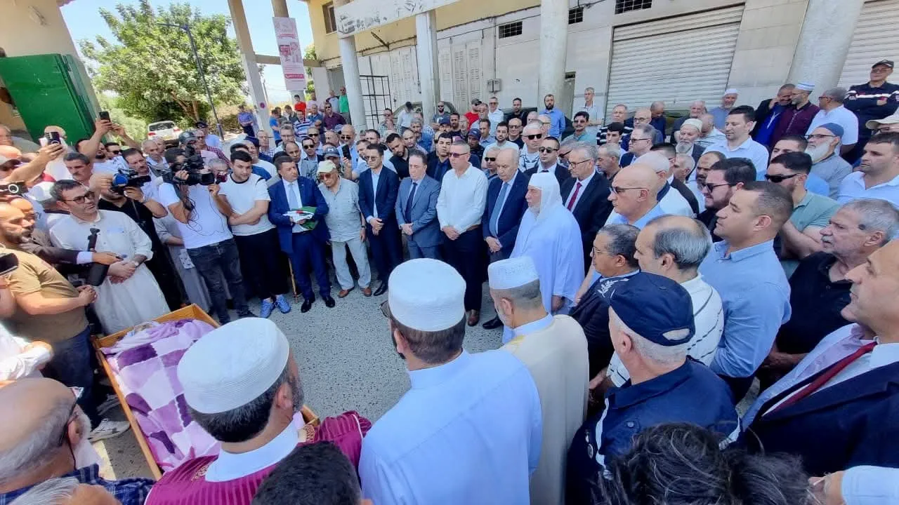 عميد جامع الجزائر يشارك في مراسم تشييع الشيخ محمّد الطيب بن علي بتيزي وزو
