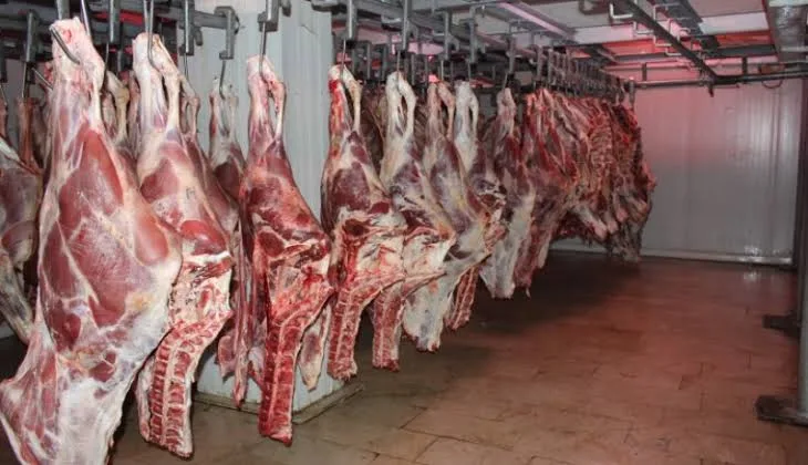 إتفاقيات تعاون لتموين السوق باللحوم الحمراء تحسبا لشهر رمضان