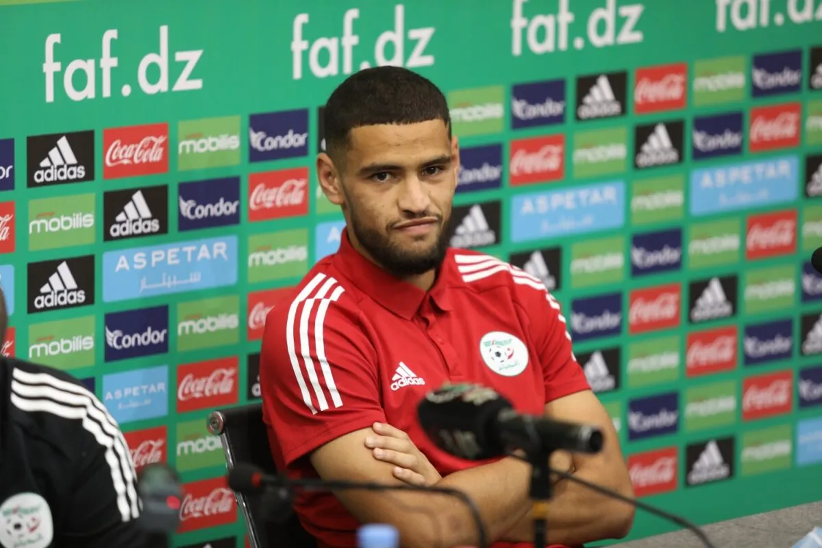 آدم زرقان يدخل اهتمام ثلاث أندية انجليزية