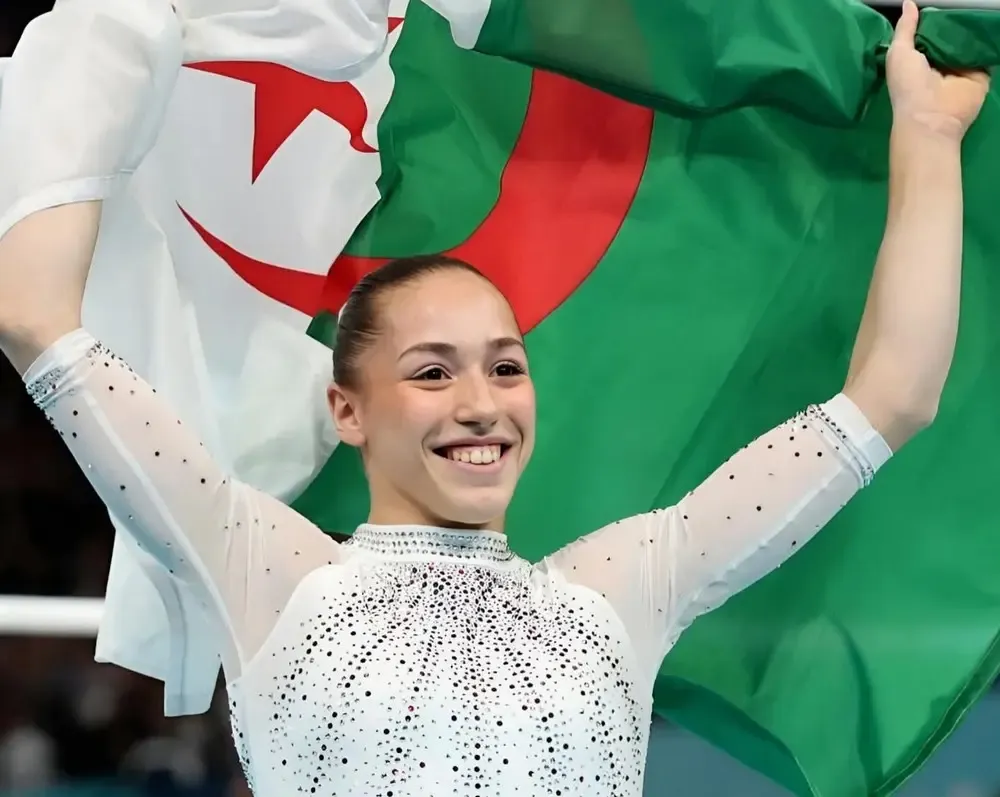 كيليا نمور تتوّج بالميدالية الذهبية في كأس العالم للجمباز