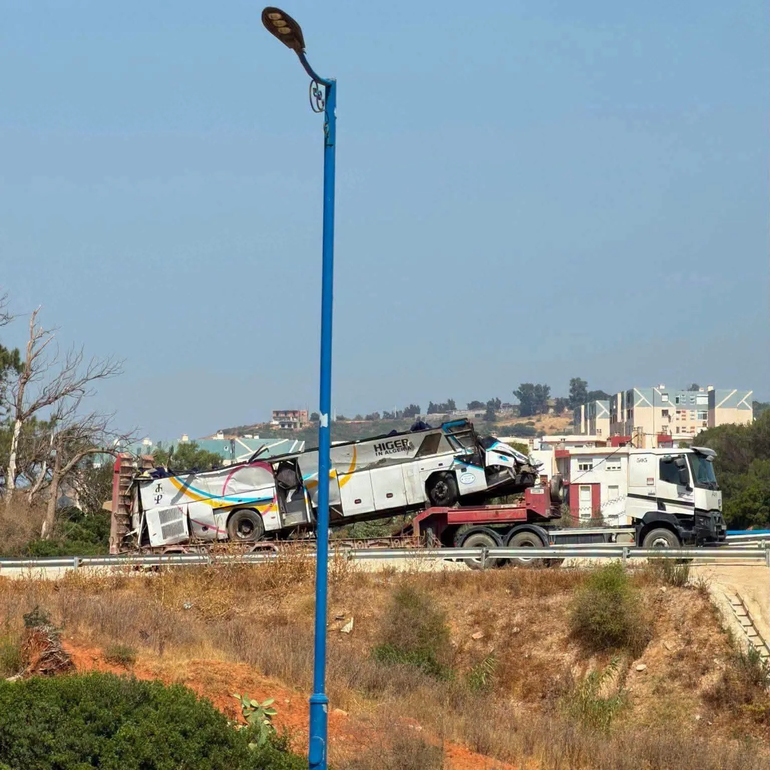 التحقيقات تكشف تفاصيل جديدة حول حادث حافلة بومرداس