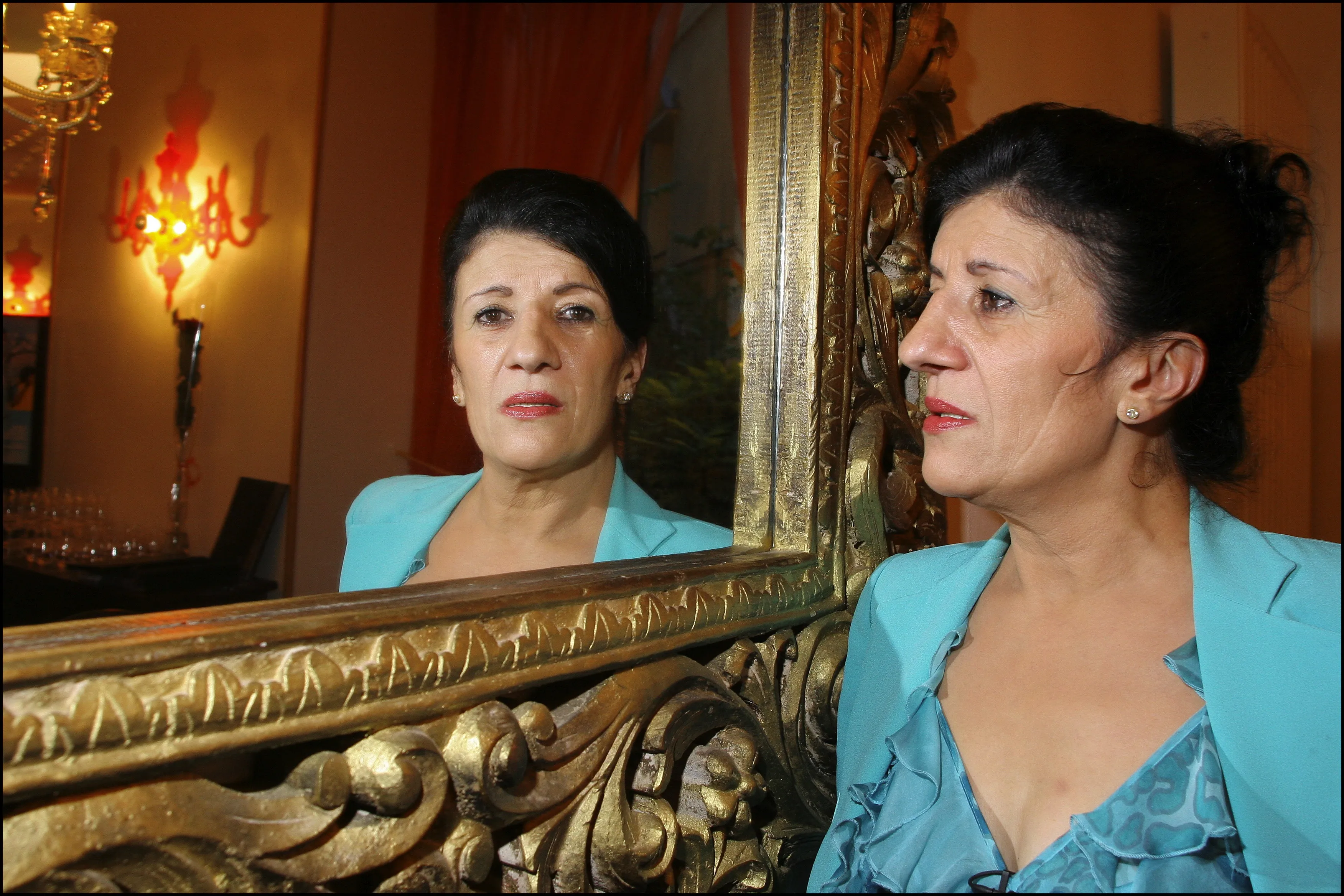 الفنان القدير صالح أوقروت يعزي في وفاة بيونة