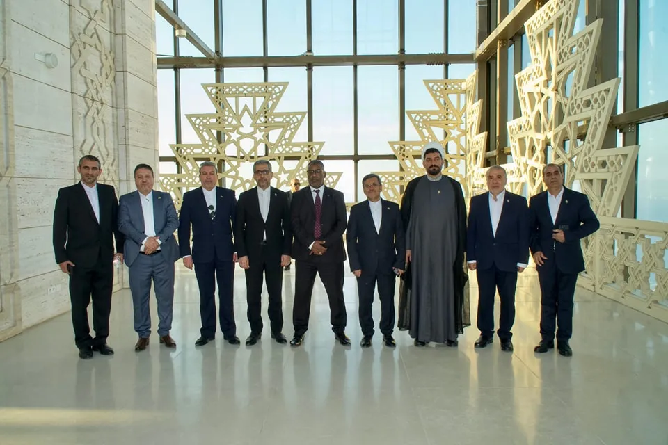 حسن قشقاوي في زيارة لجامع الجزائر