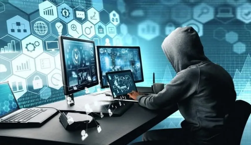 باتنة: توقف رجل وإمرأة في قضية ابتزاز وتهديد بالتشهير عبر مواقع التواصل