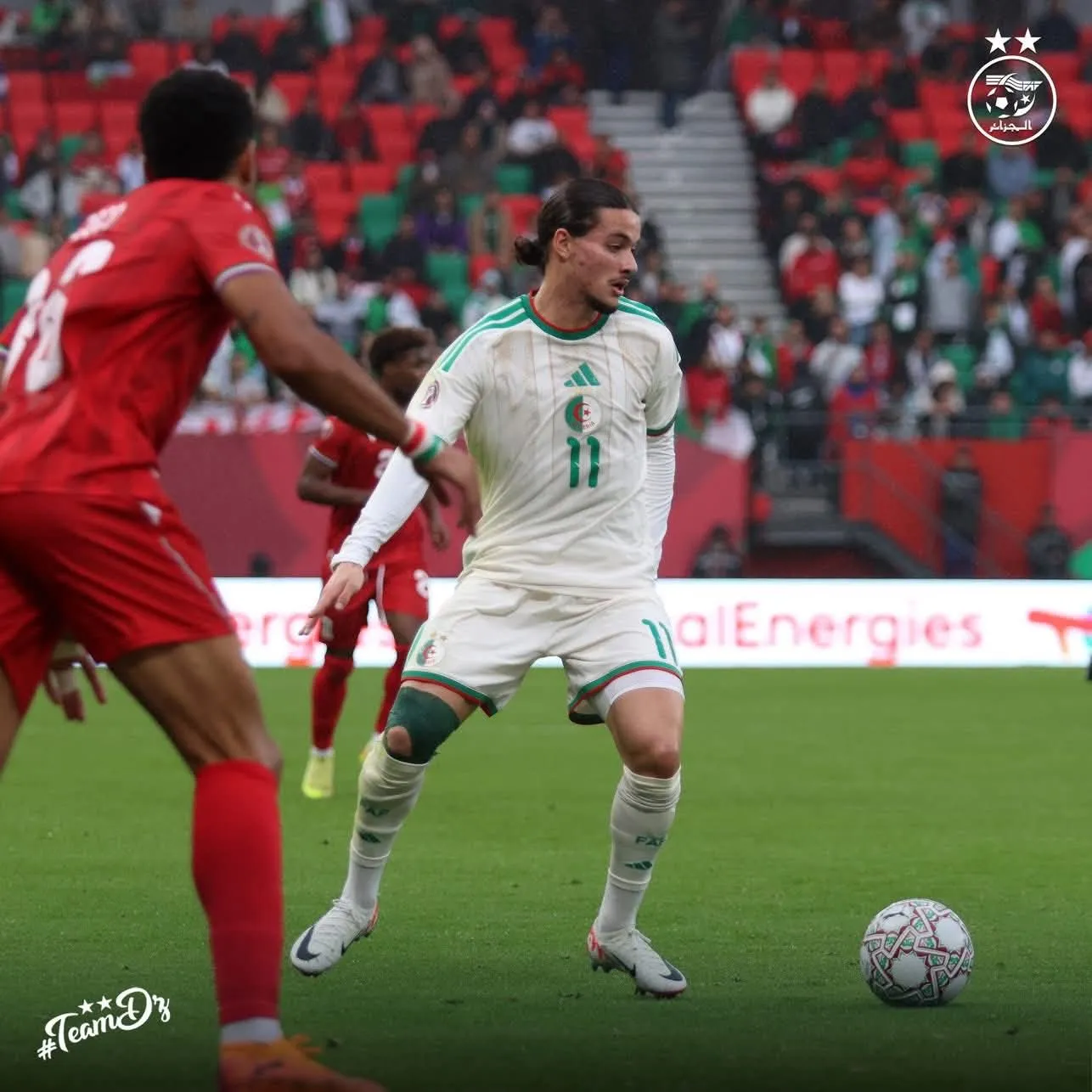حاج موسى يتوج بجائزة أفضل لاعب في المباراة