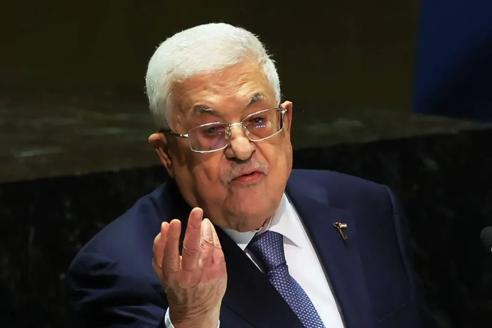 محمود عباس يشيد بدور الجزائر في الدفاع عن الحقوق المشروعة للشعب الفلسطيني