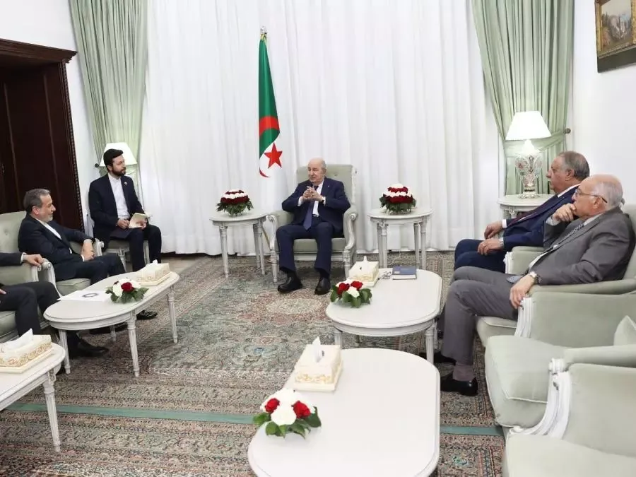 رئيس الجمهورية يستقبل وزير الشؤون الخارجية الإيراني