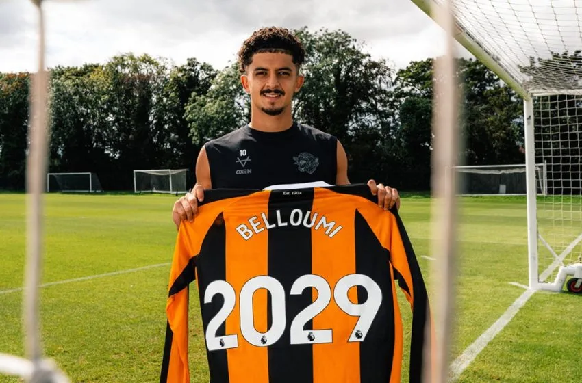 هال سيتي يمدد عقد نجمه الجزائري بلومي حتى 2029