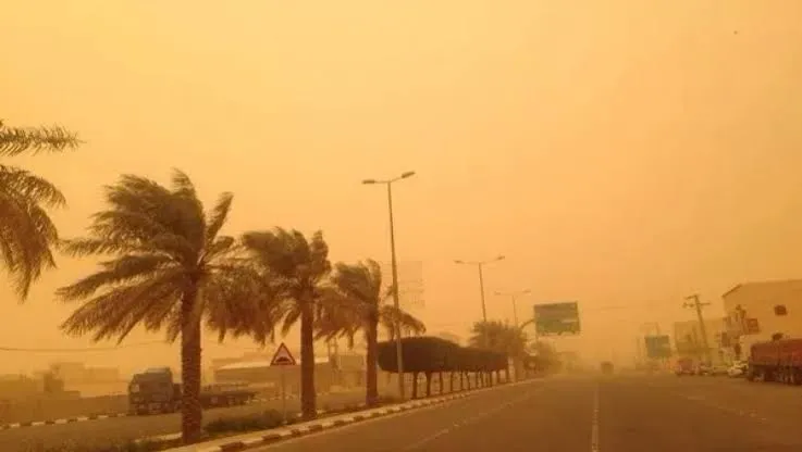 رياح قوية تتعدى 100كلم/سا مرفوقة بتطاير للرمال