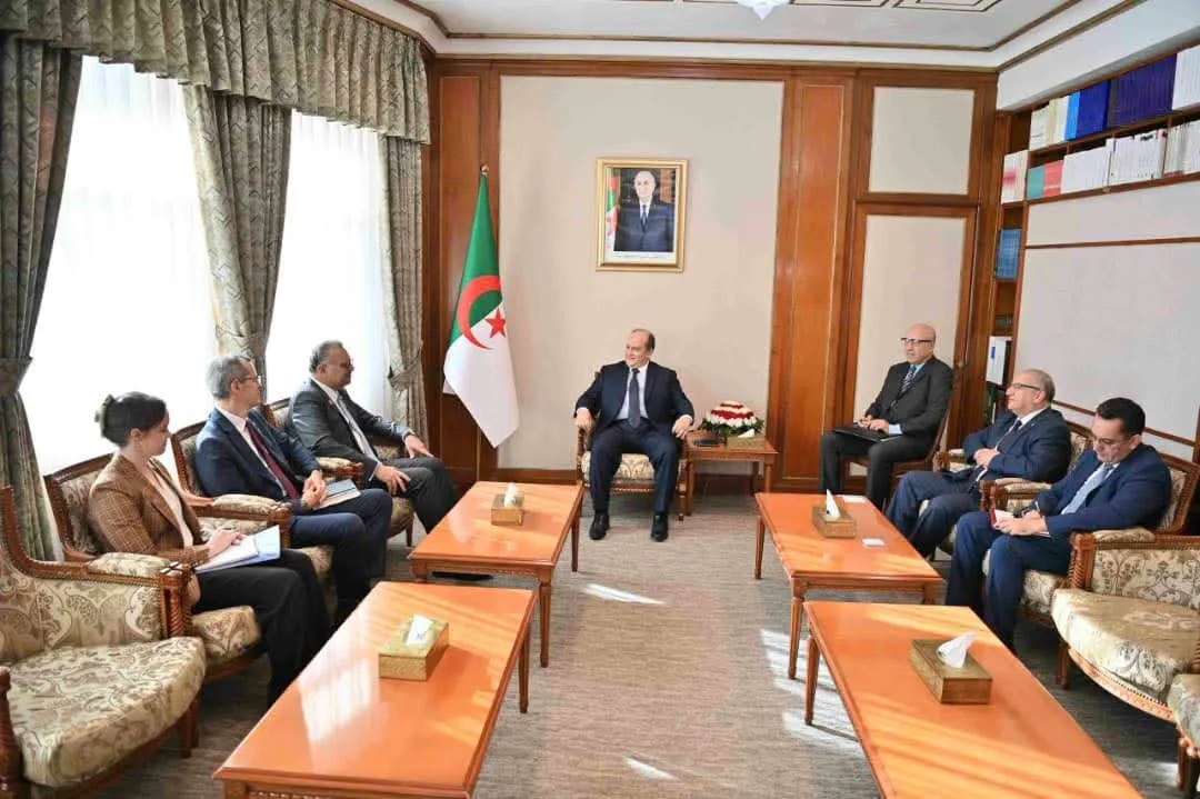 تعاون ثنائي..الوزير الأول يستقبل المستشار الأمريكي مسعد بولس