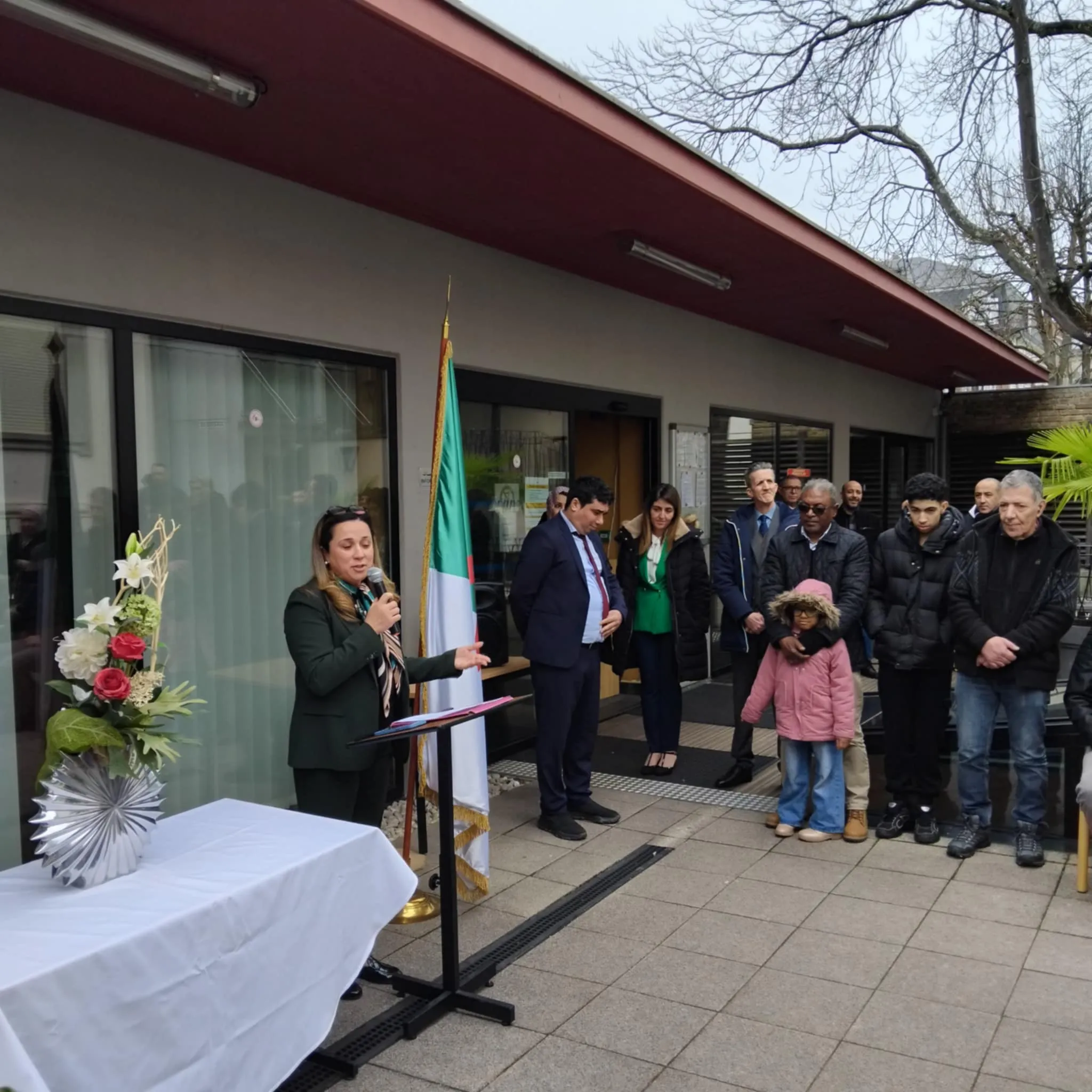 ستراسبورغ ترفع الراية وفاءًا للشهداء…الجالية تجدد العهد للوطن