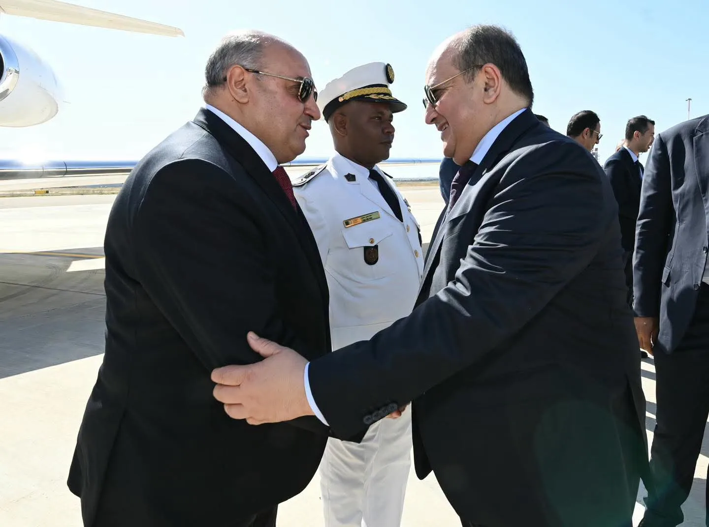 الوزير الأول يغادر إيطاليا بعد مراسم افتتاح ألعاب البحر الأبيض المتوسط