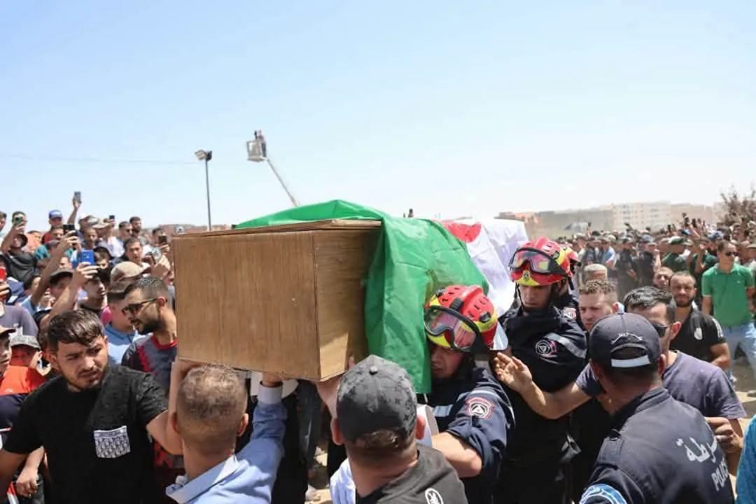 تشييع مهيب لضحايا حادث بومرداس في سطيف بحضور وزاري