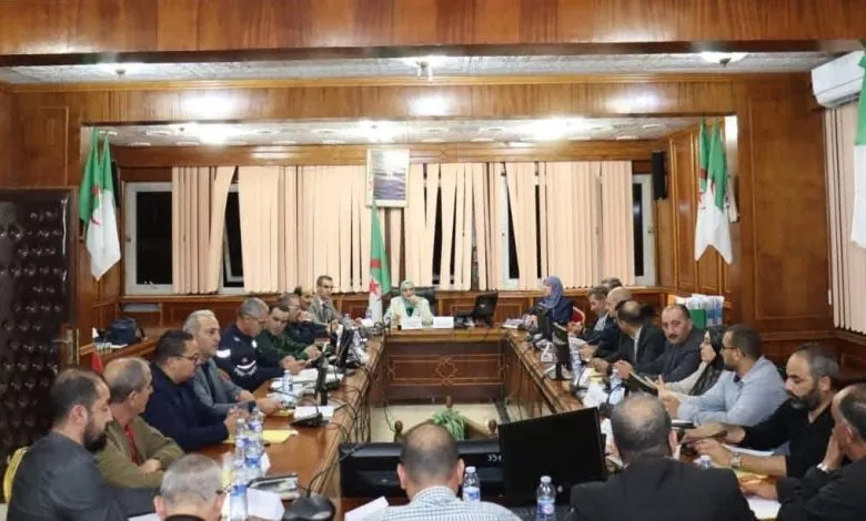 تنصيب خلية أزمة تُعنى بالمتابعة الدقيقة لوضعية الحرائق