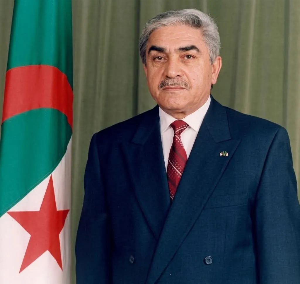 حداد وطني لثلاثة أيام.. الرئيس الأسبق اليامين زروال في ذمة الله