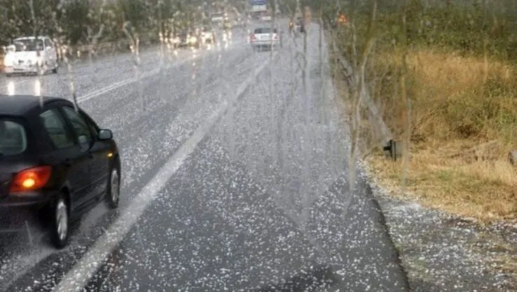 أمطار رعدية مرفوقة ببرد تتعدى 50 ملم محليا