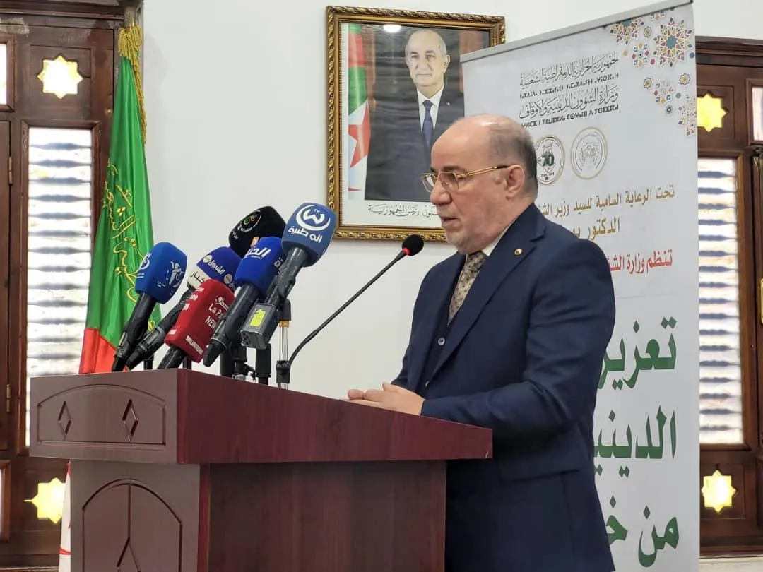 بلمهدي: لا تساهل مع فتاوى الفوضى...والمرجعية الدينية خط أحمر