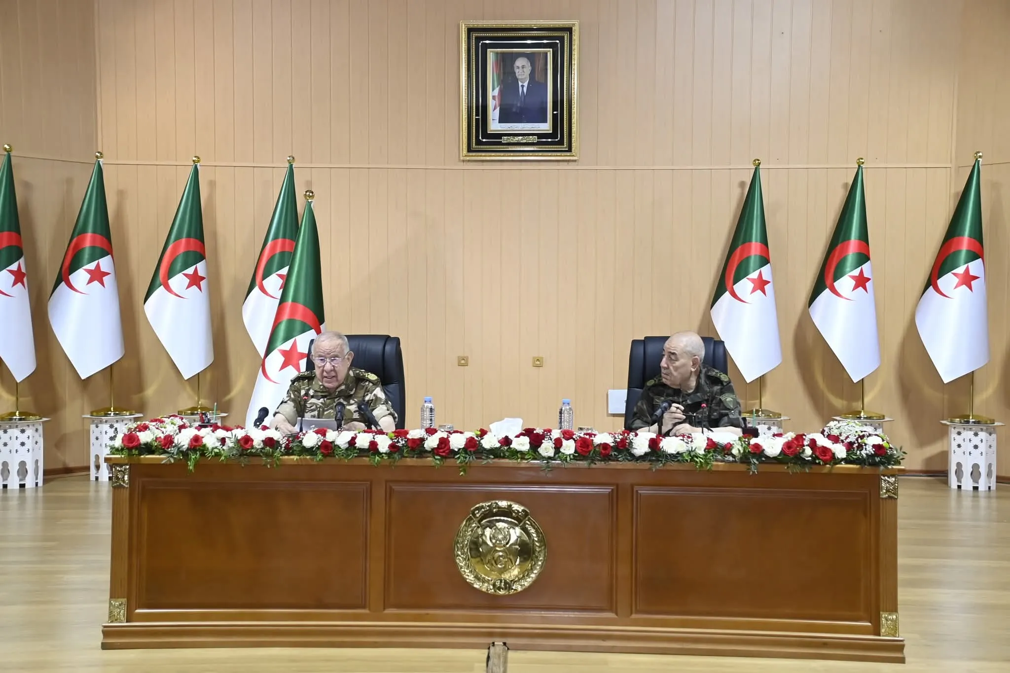 الفريق الأول شنقريحة: يجب عليكم مضاعفة جهود مكافحة الشراذم الإرهابية