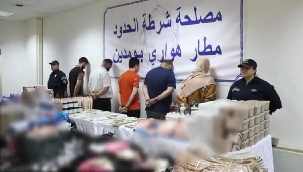 ضبط أزيد من 136 ألف أورو بحوزة امرأتين في مطار الجزائر الدولي