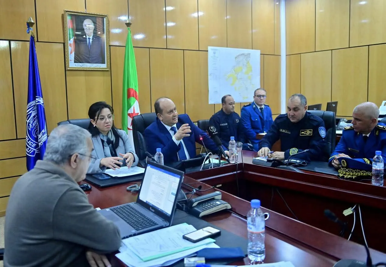 الوزير الأول يقف على تموين السوق بالمواد الواسعة الاستهلاك في رمضان