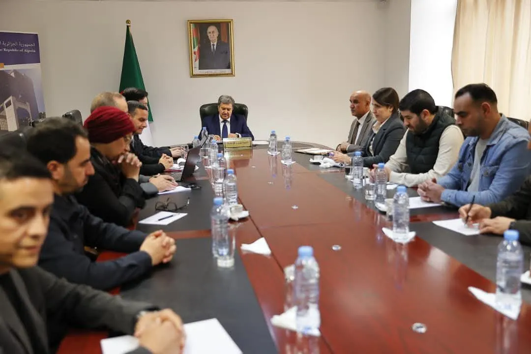 وزير الاتصال يثمن تغطية الإعلام لزيارة البابا ويدعو لتعزيز الاحترافية